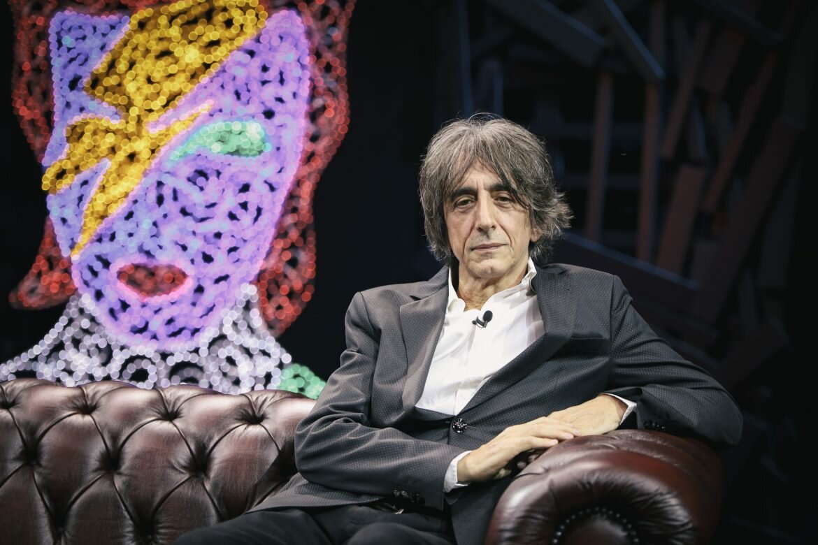 LUCE SOCIAL CLUB – Sergio Rubini